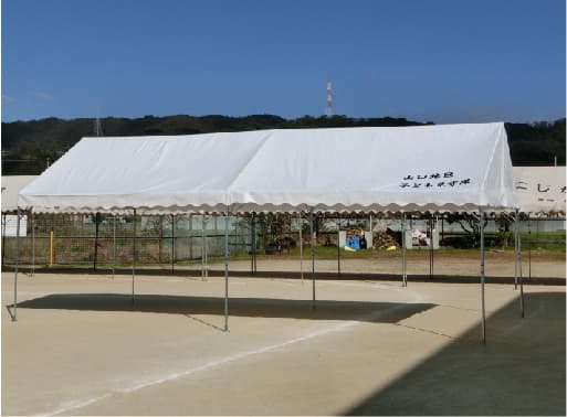 山口地区連合自治会様 イベント集会テント(定番品)軒高200cmで設営した事例