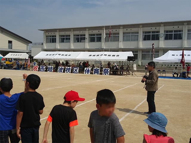 西岐波体育振興会様 組立らくらく キングテントで設営した事例