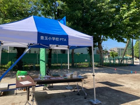 東京都練馬区立豊玉小学校様 かんたんてんと3(アルミフレーム)で設営した事例
