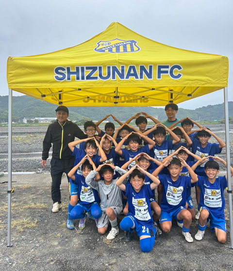 SHIZUNAN FC様 クイックテント(オールアルミフレーム)で設営した事例