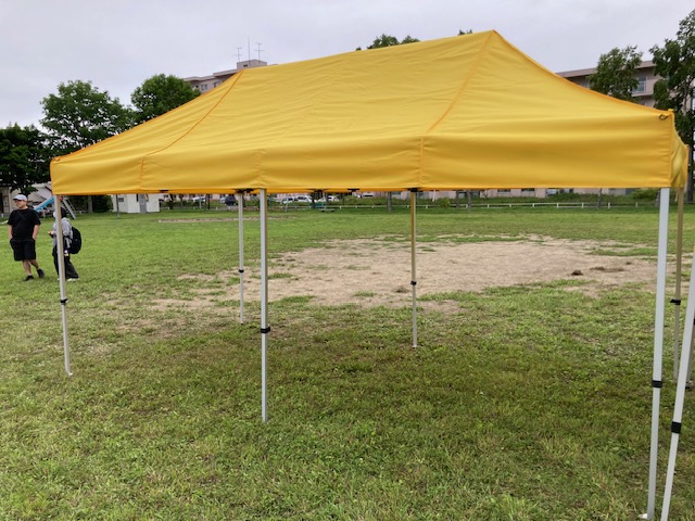 鉄北中央地区連合町内会様 かんたんてんと3(スチール&アルミ複合)で設営した事例